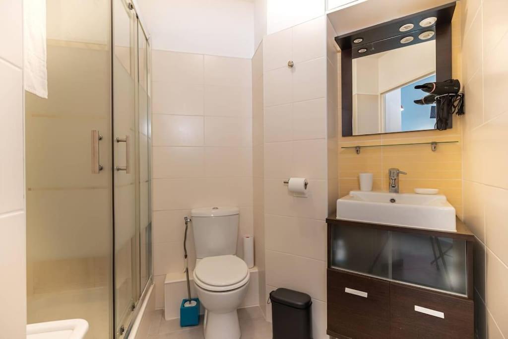 לה סאלין לה ביינס Flamboyant - Studio 2 Personnes Avec Lit De Qualite Hoteliere Separable Pour Couple Ou Amis Avec Tres Belle Terrasse A 12 Min A Pied Ou 4 Min En Voiture Du Lagon De L'Ermitage - St Gilles Les Bains מראה חיצוני תמונה